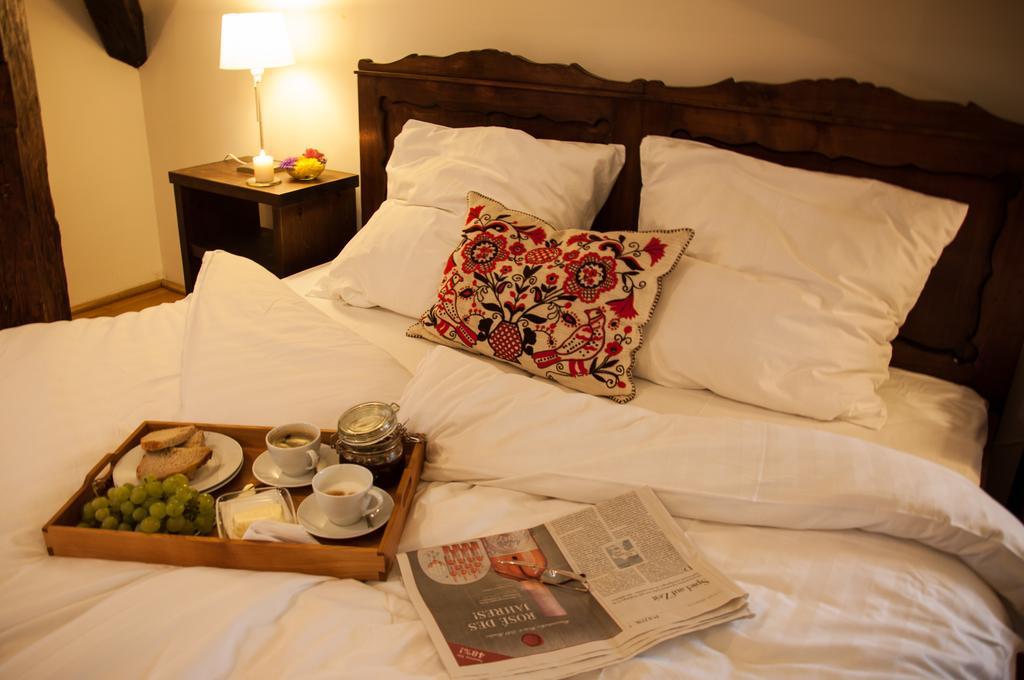 Transylvania Guesthouses Cincsor Phòng bức ảnh
