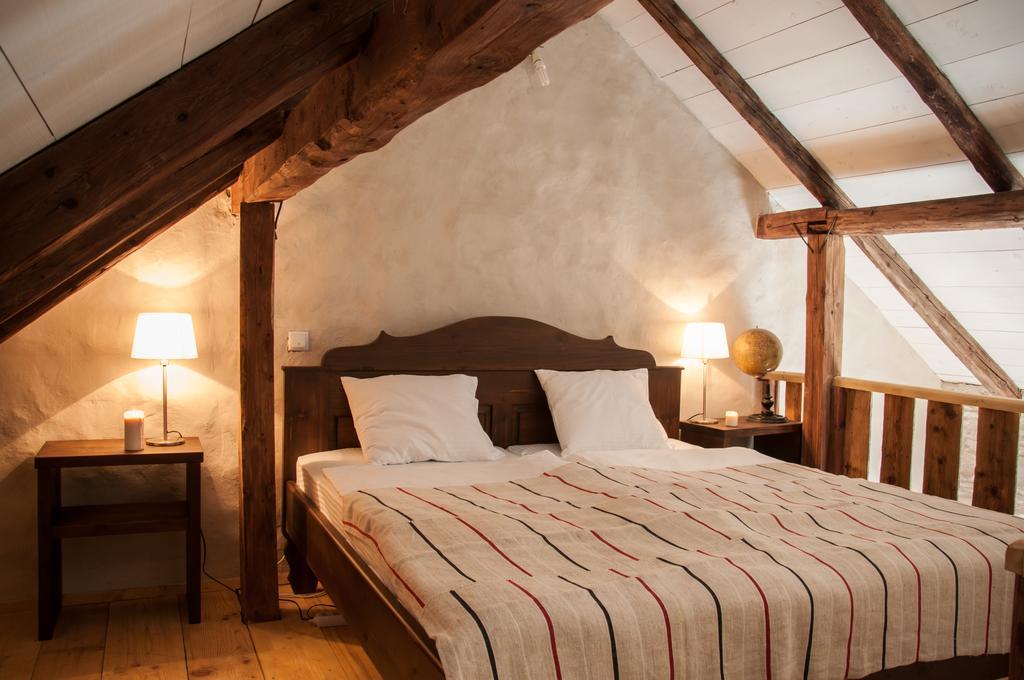 Transylvania Guesthouses Cincsor Phòng bức ảnh