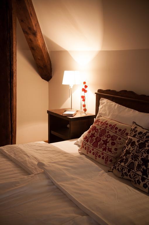 Transylvania Guesthouses Cincsor Phòng bức ảnh