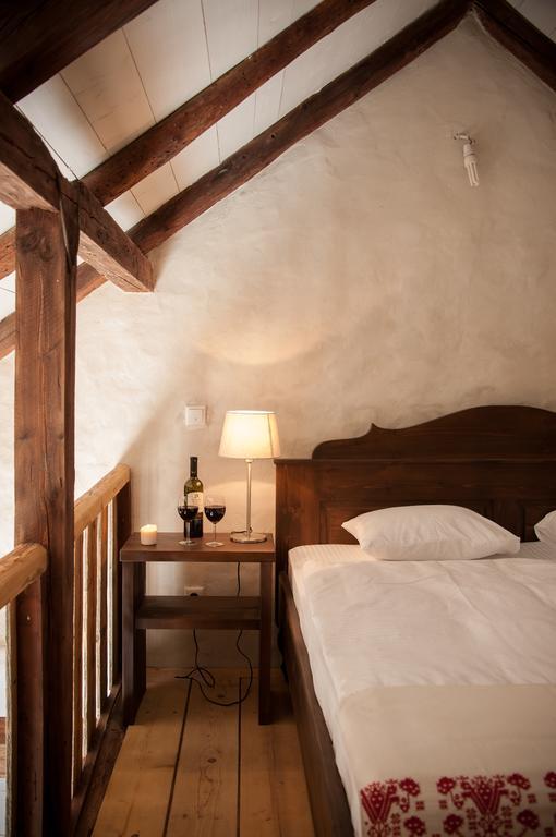 Transylvania Guesthouses Cincsor Phòng bức ảnh