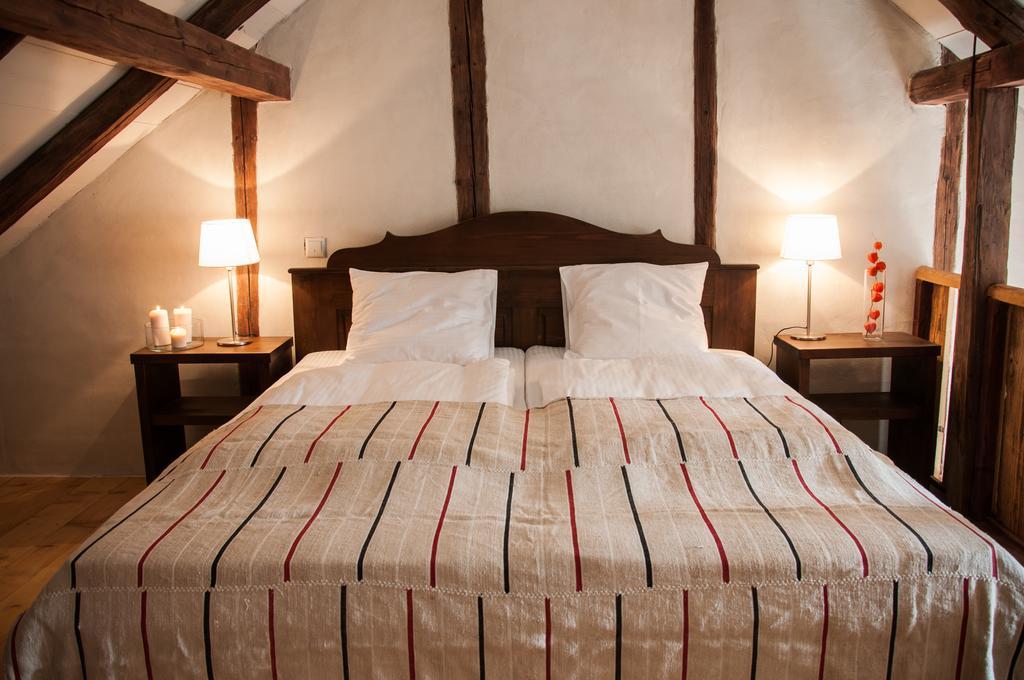Transylvania Guesthouses Cincsor Phòng bức ảnh