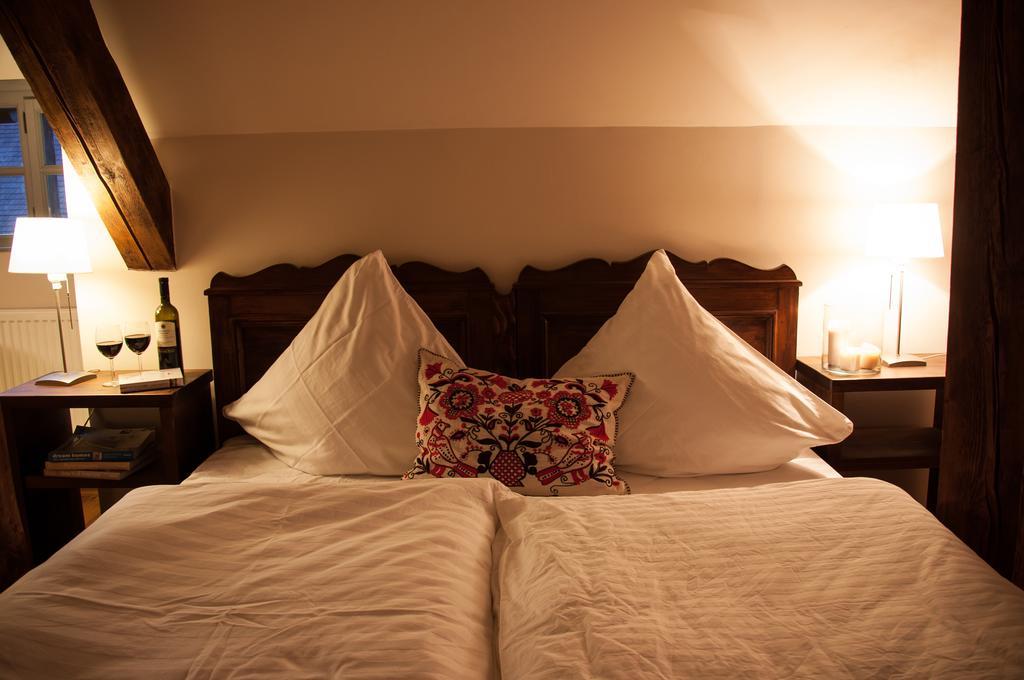 Transylvania Guesthouses Cincsor Phòng bức ảnh